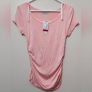 Women's/Juniors Free Kisses Size Large Peach Shirt NWT